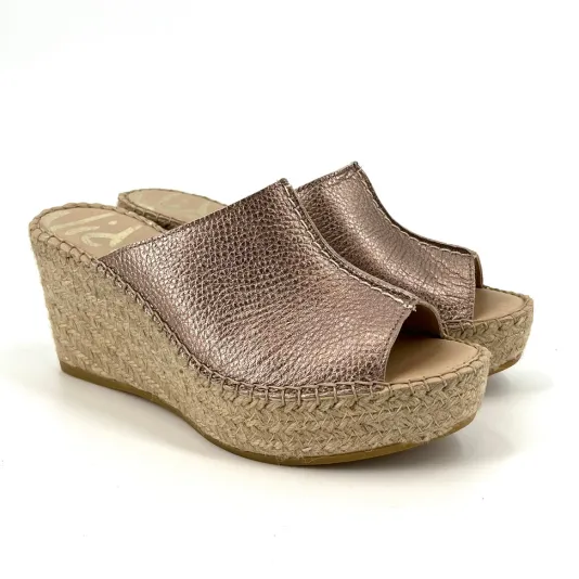 The Center Seam Espadrille Slide Sandal in Metal