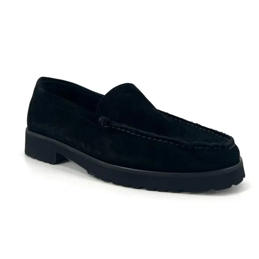 The Cozy Lined Loafer in Black