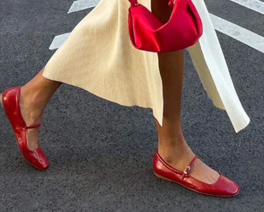 The Crinkle Leather Maryjane in Red