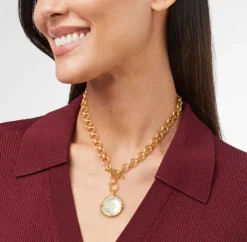 The Honeybee Demi Necklace in Aquamarine