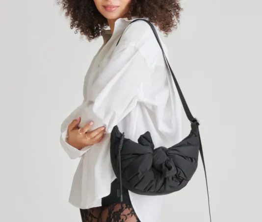 The Knotted Crossbody in Black