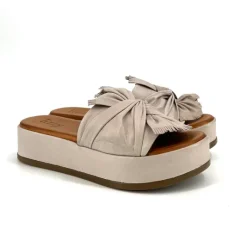 The Knotted Flatform Slide Sandal in Silver Beige