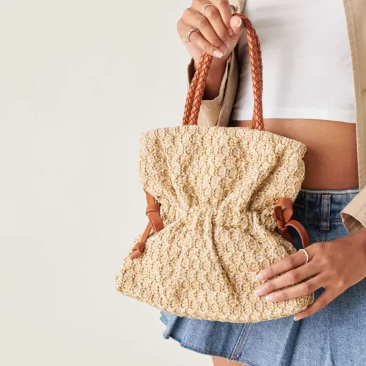The Raffia Cinch Handbag in Natural