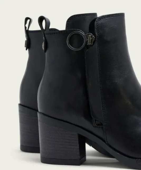 The Side Zip Ankle Bootie in Black